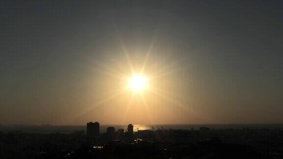 冲绳那霸市区日落美景