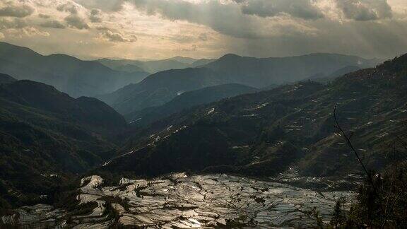 中国的山地和梯田景观光线