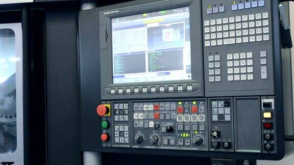 工作控制面板一个工业机器在工厂的特写