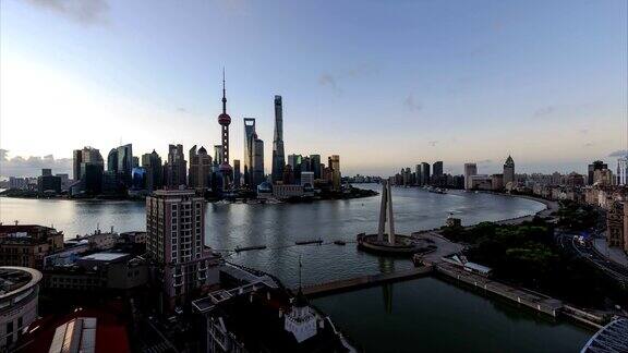 从夜晚到白天上海的和城市景观的时间流逝