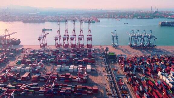 中国青岛港集装箱码头