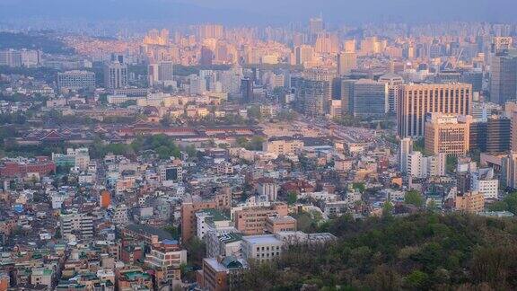 夕阳下的首尔和景福宫韩国