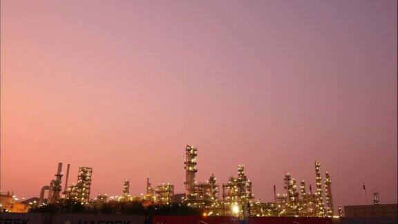 随着太阳升起炼油厂的时间循环