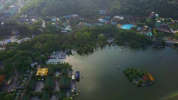 日落光珠海著名的新暖明公园湖泊航拍全景4k中国