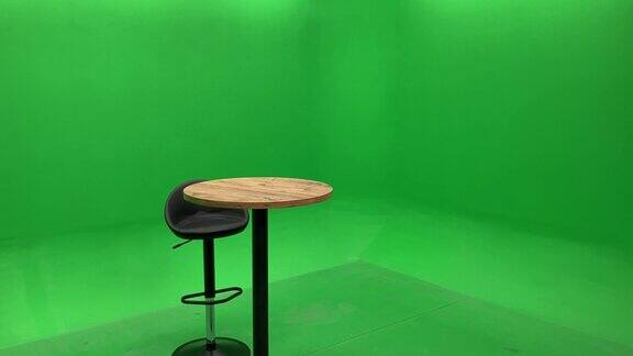 新闻演播室设置绿色屏幕