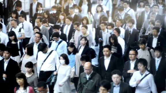 东京上班路上的人群