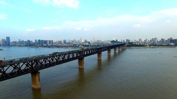 中国武汉长江大桥