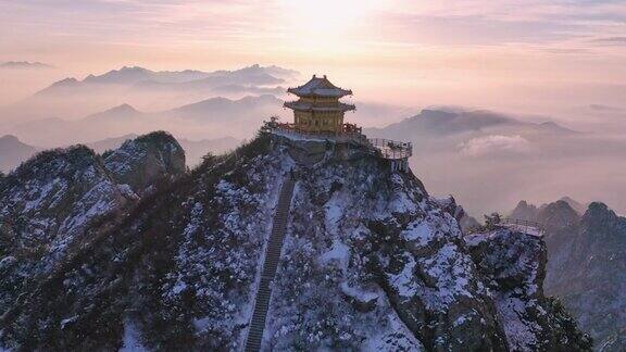 中国神圣的道教老君山寺庙