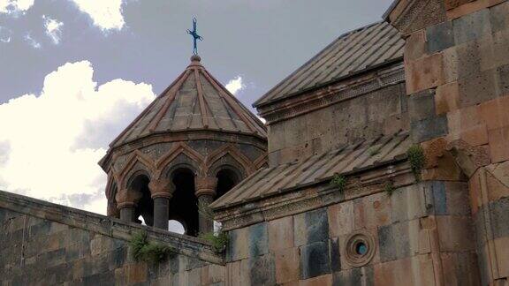 位于亚美尼亚Ohanavan的Hovhannavank修道院的圆顶