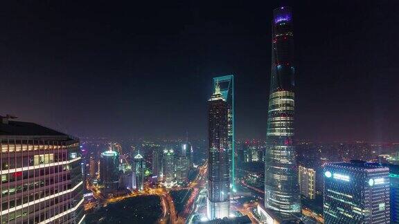 中国夜光城市景观上海市中心屋顶全景4k时间推移