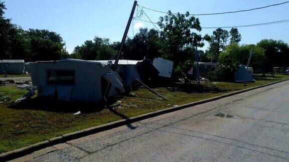 在德克萨斯州的LaGrange小镇街景社区被飓风哈维彻底摧毁