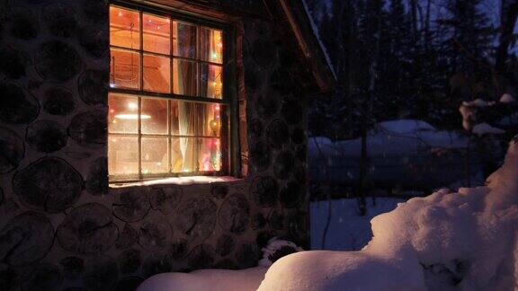 圣诞屋和雪