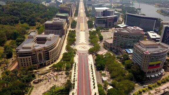布城道路鸟瞰图带有园林景观设计位于吉隆坡市的马来西亚联邦领土