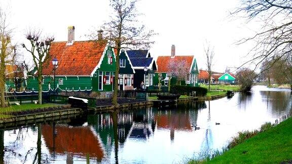 宁静的荷兰乡村景色