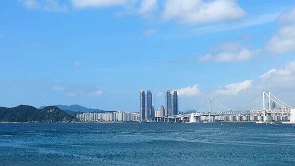 韩国釜山摩天大楼和光安大桥
