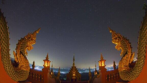 从观景台可以看到夜晚和星星