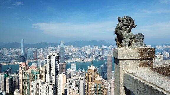 香港著名景点维多利亚山顶的中国狮子雕像