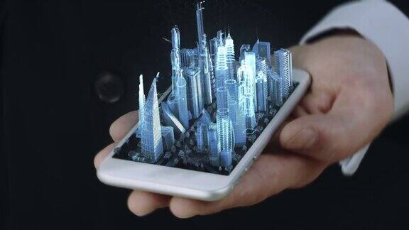 商人拿着电话与3D城市全息图