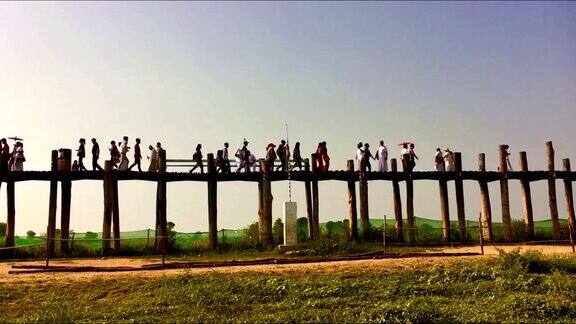 缅甸的乌拜因大桥