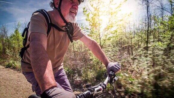 老年人山地自行车