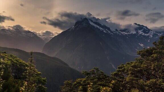 延时摄影 松柏松树雪山 自然景观