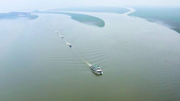 鄱阳湖船只巡检前后阵列航拍