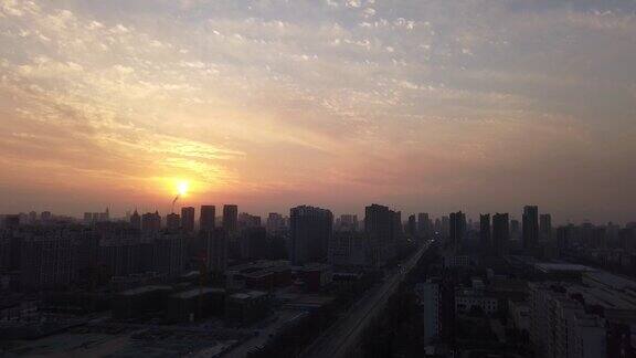 夕阳下的城市