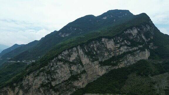 航拍长江三峡牛肝马肺峡