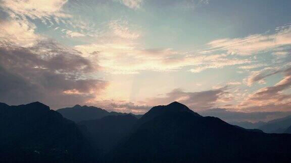 航拍大山日落晚霞夕阳