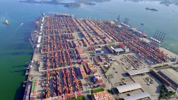  盐田港码头国际贸易集装箱