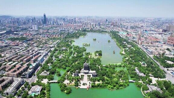 山东济南大明湖全景航拍