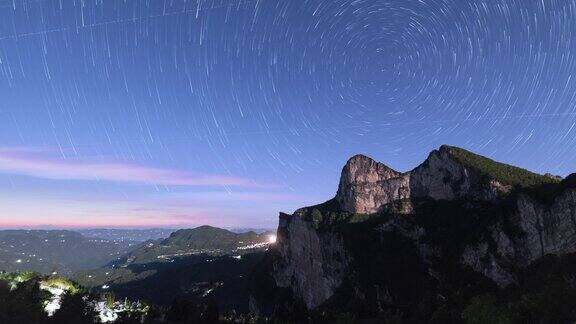 4k山顶星空星轨延时