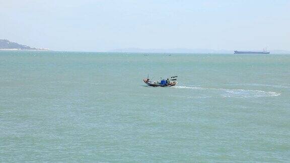 厦门海上渔船双子塔