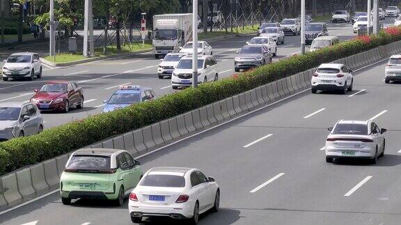 深圳道路交通马路车辆忙碌