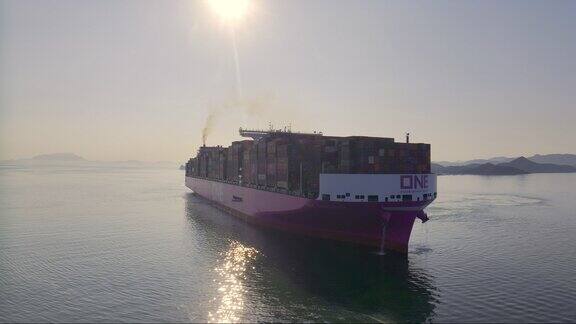 盐田港码头航运船舶集装箱运输全球贸易经济