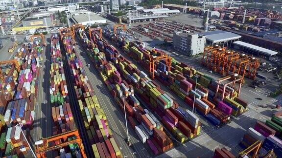 盐田港码头港口集装箱货车运输繁忙景象实拍