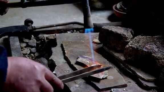 传统铁匠热锻工艺细节展示