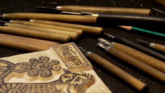 “雕刻时间：古法木刻印章制作过程”
