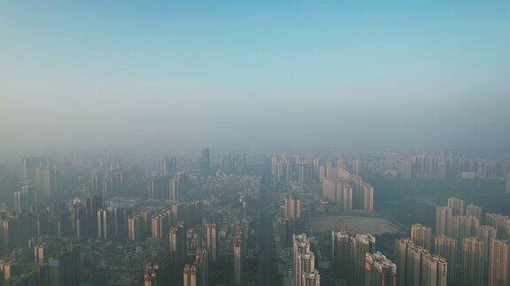 广东湛江城市清晨迷雾航拍