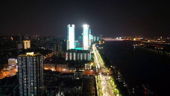 航拍湖南长沙湘江路交通夜景