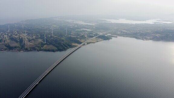 航拍跨湖大桥高速公路车喽风力发电「单镜」