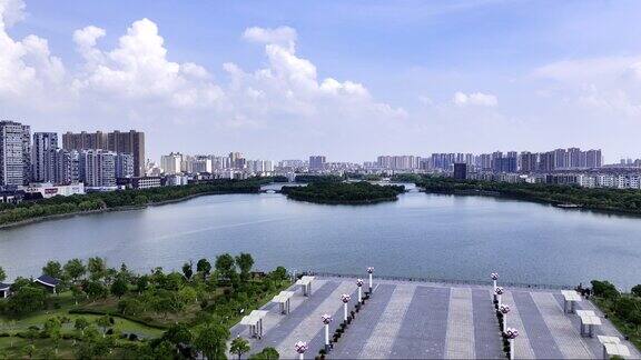 航拍南昌莲塘澄碧湖公园湖面风景「单镜」