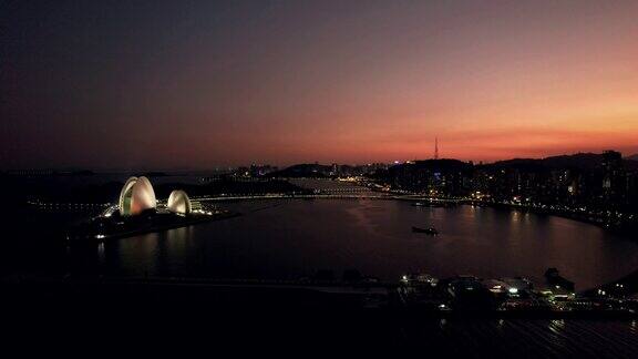 珠海海边日月贝夜幕降临夜景航拍