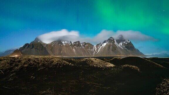 冰岛蝙蝠山星空极光延时摄影