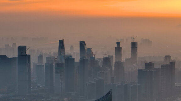 航拍杭州城的清晨日出（长焦全景）