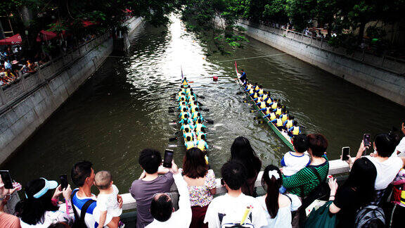 航拍广州猎德村的划龙舟竞技赛